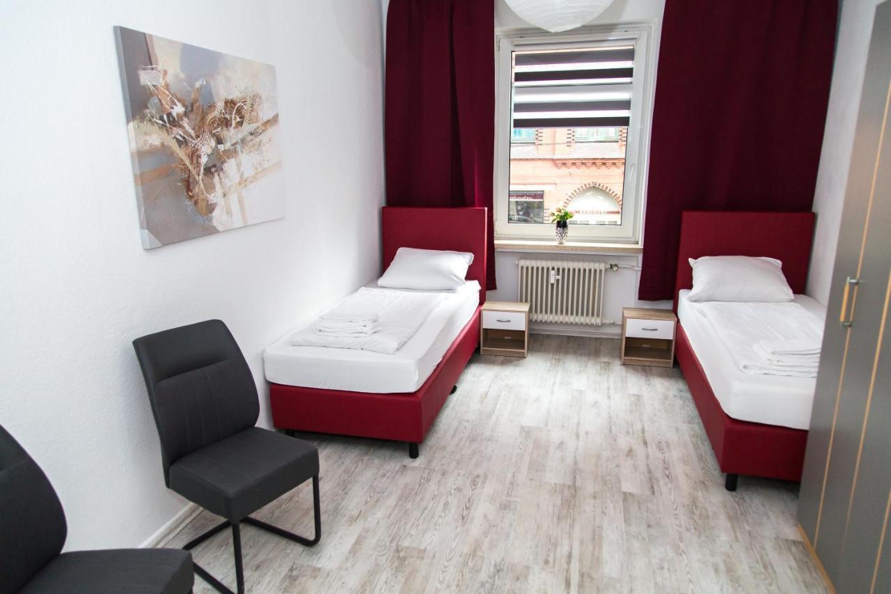 Othman Falkenstraße 26 3og L
